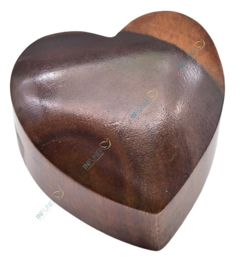 Mini Urna Madera Corazón color Nogal
